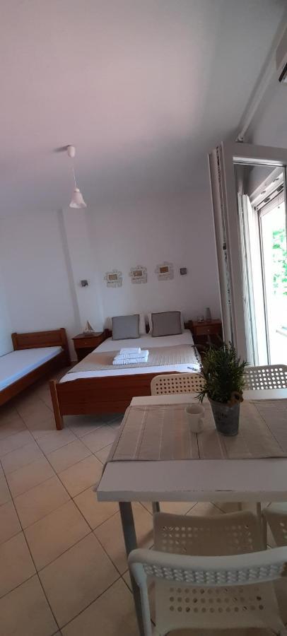 Akrogiali Apartments Paralía Skotínis Exteriör bild