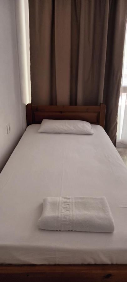 Akrogiali Apartments Paralía Skotínis Exteriör bild