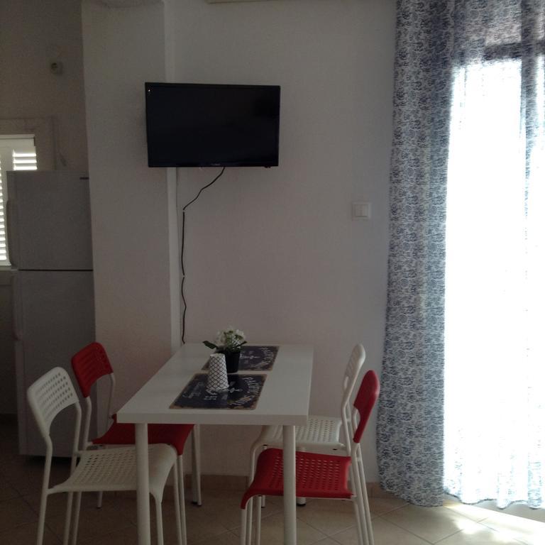 Akrogiali Apartments Paralía Skotínis Exteriör bild